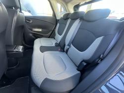 2015 Renault
                Captur Expression