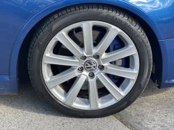 2009 Volkswagen
                Passat R36