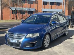 2009 Volkswagen
                Passat R36