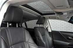 2023 Lexus
ES 300h Sports Luxury