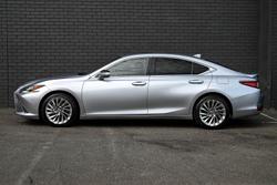 2023 Lexus
ES 300h Sports Luxury