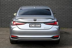 2023 Lexus
ES 300h Sports Luxury