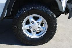 2000 Land Rover Defender