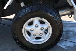 2000 Land Rover Defender