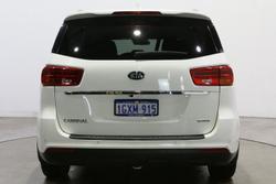 2019 Kia
Carnival Si