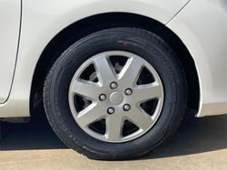 2013 Toyota Yaris YR NCP130R Glacier White