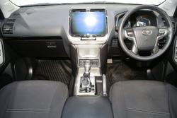 2023 Toyota
                Landcruiser Prado GXL