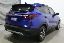 2021 Kia
                Seltos Sport+