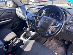 2021 Mitsubishi
Triton GLS