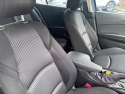 2014 Mazda
3 Maxx