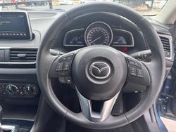 2014 Mazda
3 Maxx