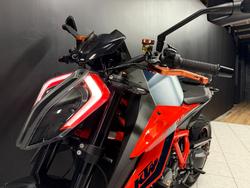 2021 KTM 1290 SUPER DUKE R Orange