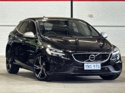 2017 Volvo
V40 T5 R-Design