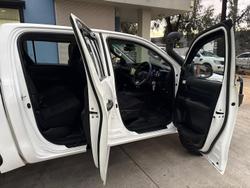 2019 Toyota
Hilux SR