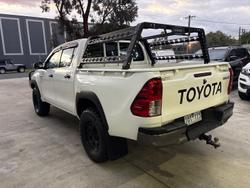 2019 Toyota
Hilux SR