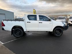 2017 Toyota
Hilux Workmate