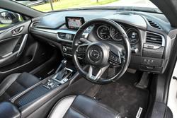 2017 Mazda
                6 Atenza