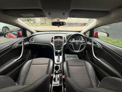 2012 Opel Astra GTC AS Power Red