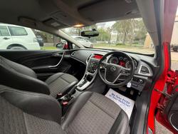 2012 Opel Astra GTC AS Power Red