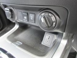 2024 Nissan
Navara SL Warrior