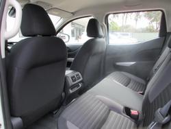 2024 Nissan
Navara SL Warrior