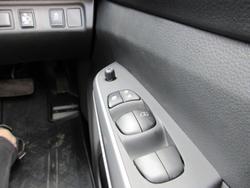2024 Nissan
Navara SL Warrior