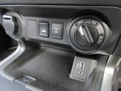 2024 Nissan
Navara SL Warrior