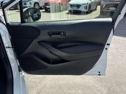 2022 Toyota
Corolla Ascent Sport Hybrid
