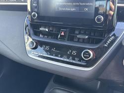 2022 Toyota
Corolla Ascent Sport Hybrid