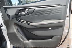 2025 Isuzu
D-MAX X-TERRAIN