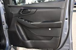 2025 Isuzu
D-MAX X-RIDER