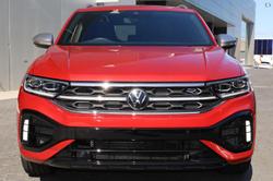 2025 Volkswagen
T-Roc R