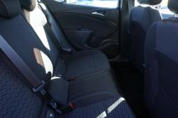 2019 Holden
Astra R