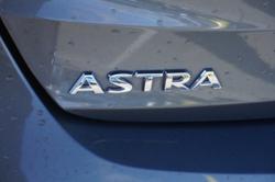 2019 Holden
Astra R