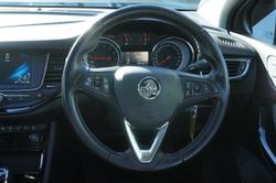 2019 Holden
Astra R