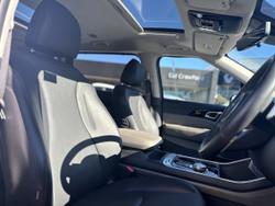 2024 Kia
Carnival GT-Line