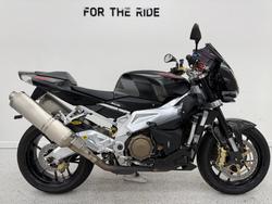 Aprilia RSV 1000 R Tuono