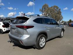 2022 Toyota
                Kluger GX