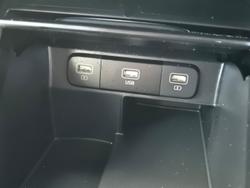 2022 Kia
Sorento Sport