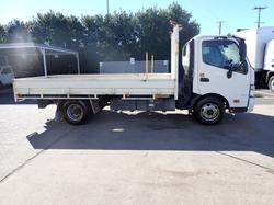 2017 HINO DUTRO 300 WHITE