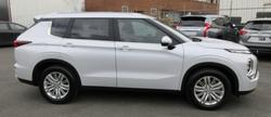 2024 Mitsubishi
                Outlander LS