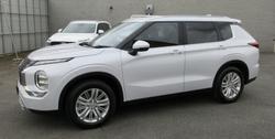 2024 Mitsubishi
                Outlander LS