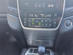 2017 Toyota Landcruiser GXL VDJ200R 4X4 Dual Range Silver Pearl