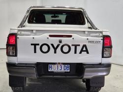 2017 Toyota Hilux SR GGN125R 4X4 Dual Range Glacier White