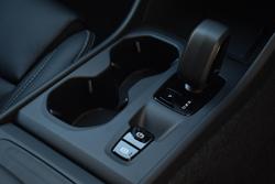 2025 Volvo XC40 Plus B4 MY25 Silver Dawn