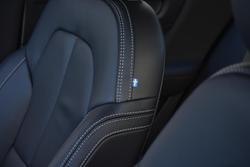 2025 Volvo XC40 Plus B4 MY25 Silver Dawn