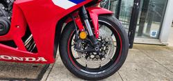 2025 Honda CBR650R RED