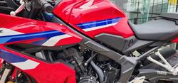 2025 Honda CBR650R RED