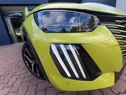 2024 Peugeot
E-208 GT