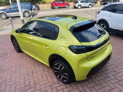 2024 Peugeot
E-208 GT